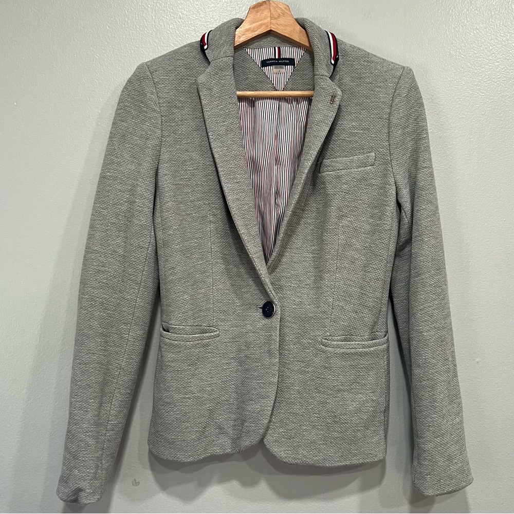 Tommy Hilfiger women elbow patches Blazer size 2